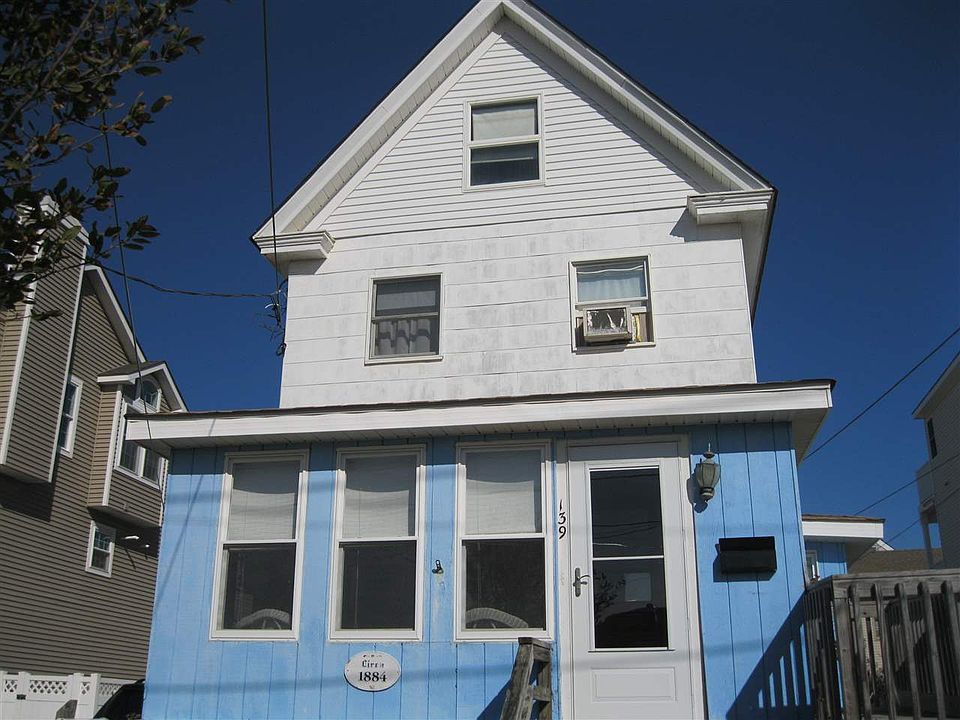 1st image of 139 44th St #A