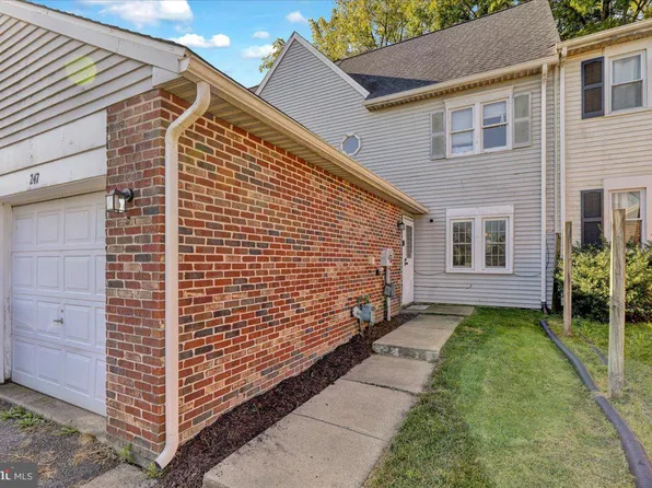 247 S 4th St, Womelsdorf, PA 19567
