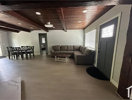 2680 Grove Ave — Photo 1
