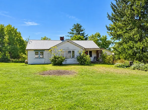 39 Waterford Pike, Brookville, PA 15825