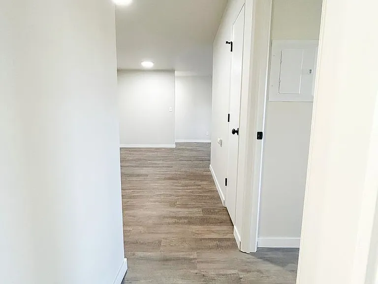 141 Bader St — Photo 6