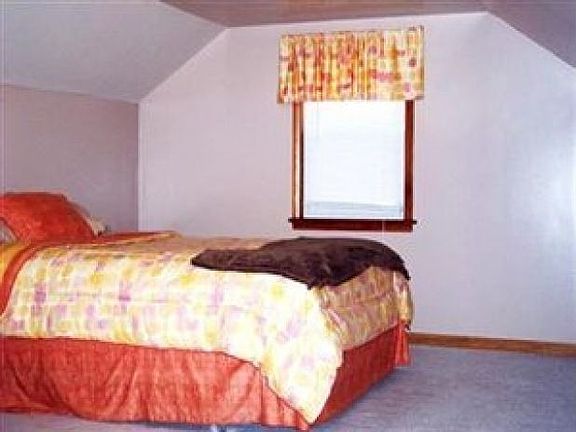 5th image of 24143 Glenbrook Blvd