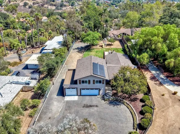 2500 Cranston Dr, Escondido, CA 92025