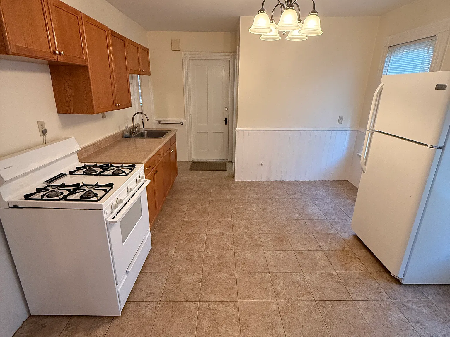 32 Tilton St — Photo 4