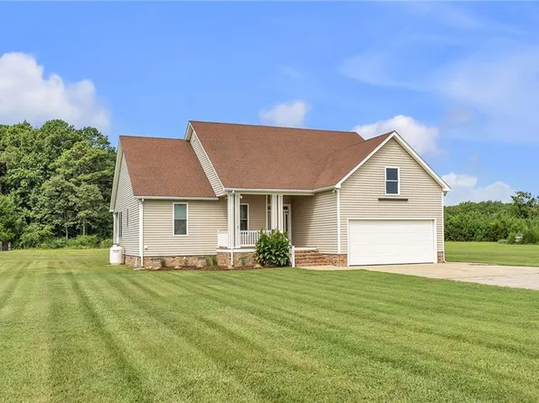 166 Blackfoot Rd, Knotts Island, NC 27950
