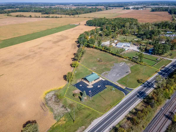 14195 S Telegraph Rd, La Salle, MI 48145