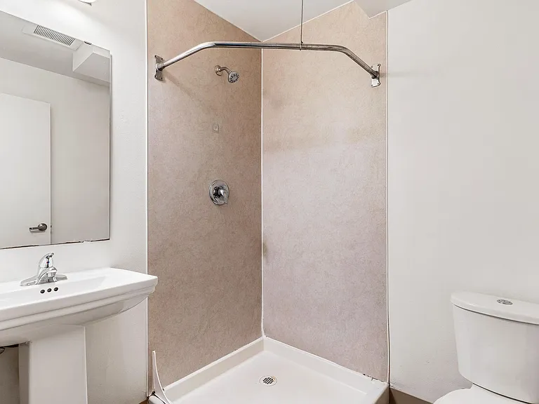 Radian Apartments — Photo 26