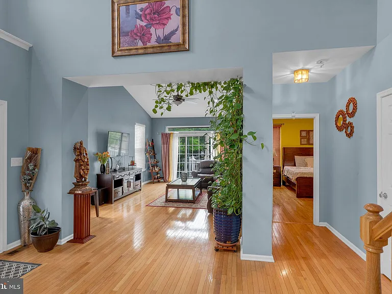 16 Cardiff Ct — Photo 11