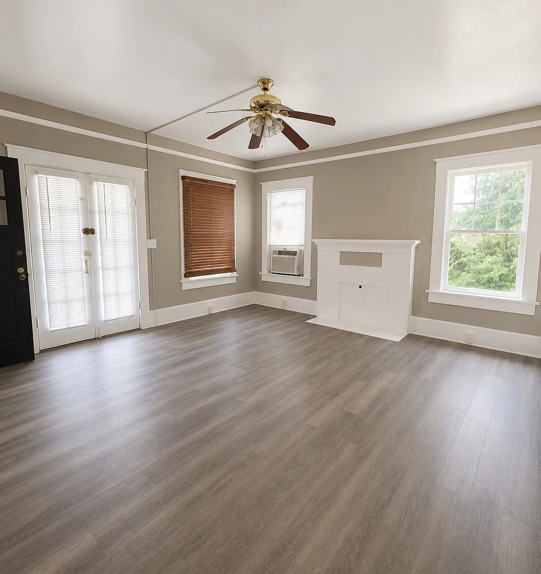 2 bed, 1.0 bath, $700 — Photo 2