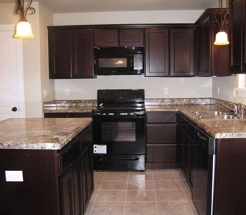 1st image of 831 Bonnie Scotland Dr