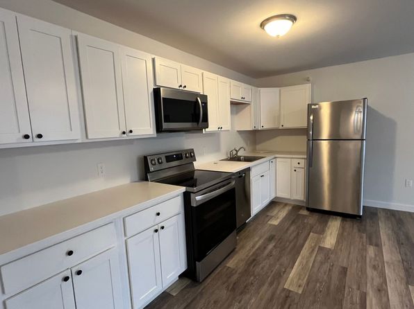 72 Upper Main St #7