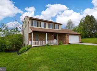 3 Eagle Cir, Denver, PA 17517