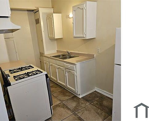 1st image of 709 E 108th St #2
