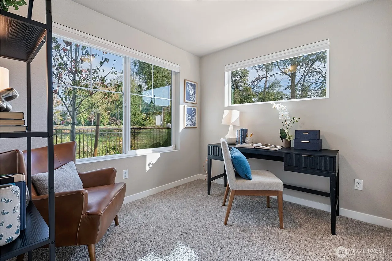 4 bed, 1646 sqft, $1,100 — Photo 2