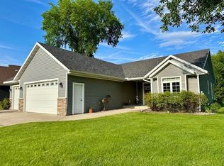 221 Rodeo Rd, Alexandria, MN 56308