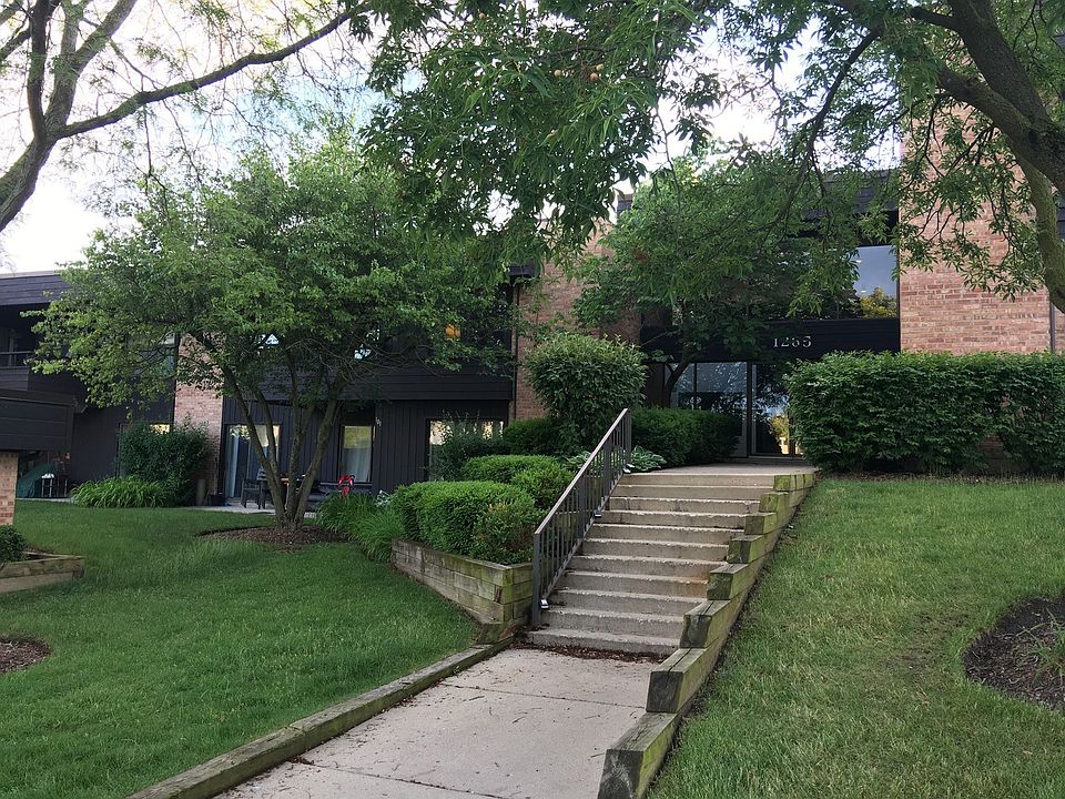 1st image of 1265 N Sterling Ave Unit 108