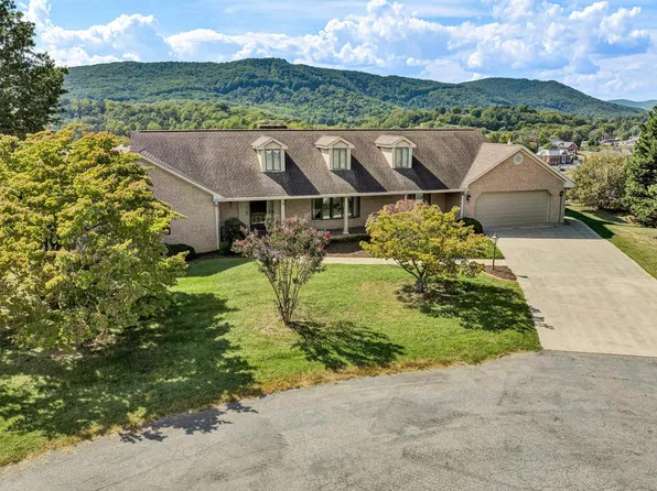 3 Aspen Dr, Daleville, VA 24083