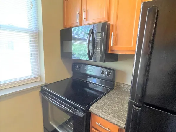 5712 Phillips Ave, Pittsburgh, PA