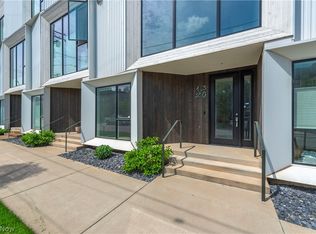 1320 W 58th St, Cleveland, OH