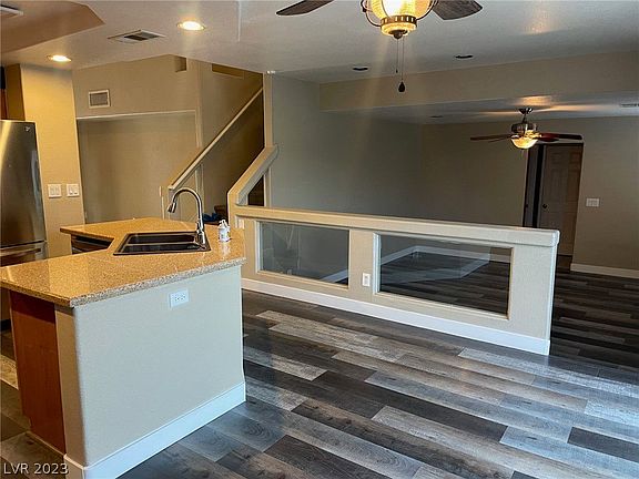 5th image of 3605 Misty Falls St