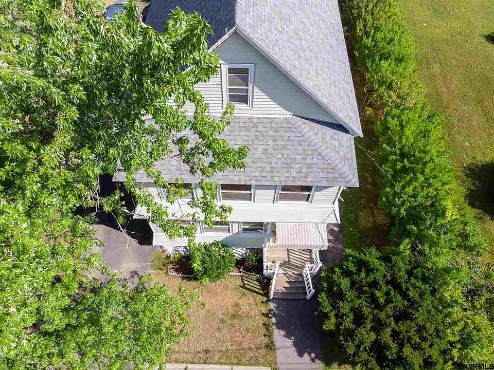 15 Young Ave, Amsterdam, NY 12010 Zillow