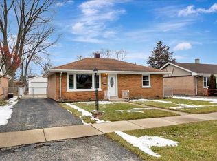 7329 W 113th St, Worth, IL