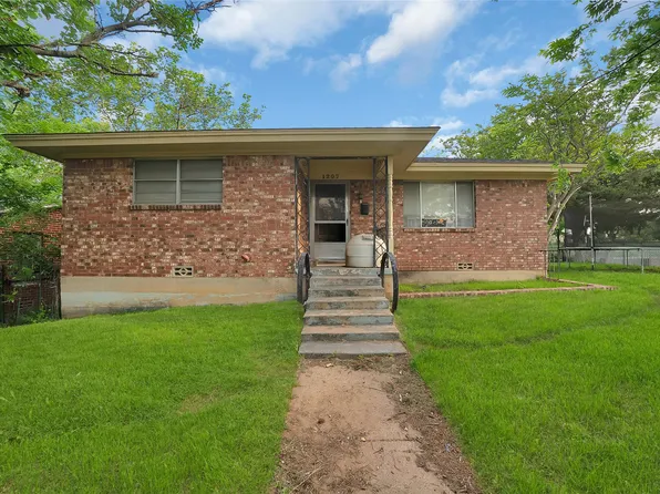 1207 Camelia St, Weatherford, TX 76086