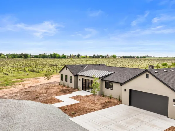 24173 N Elliott Rd, Acampo, CA 95220