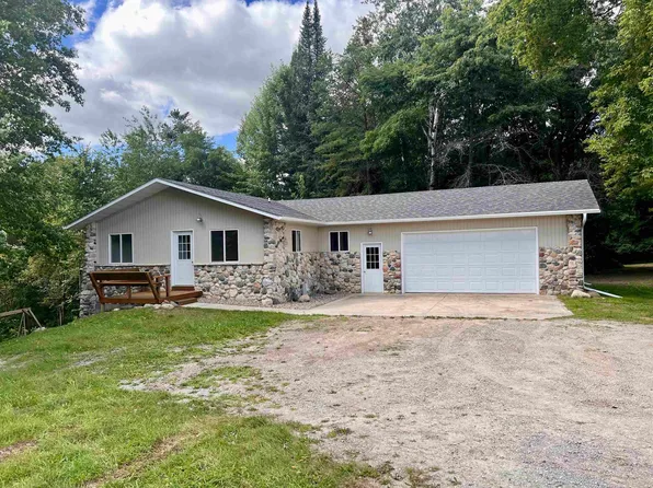 N7484 Shaffer Rd, Crivitz, WI 54114