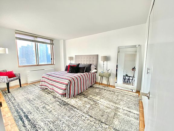 4th image of 350 W 50th St APT 9C
