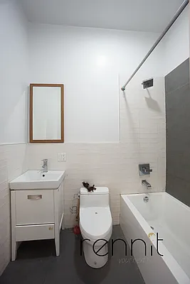 Rented by Rennit Inc. | media 9