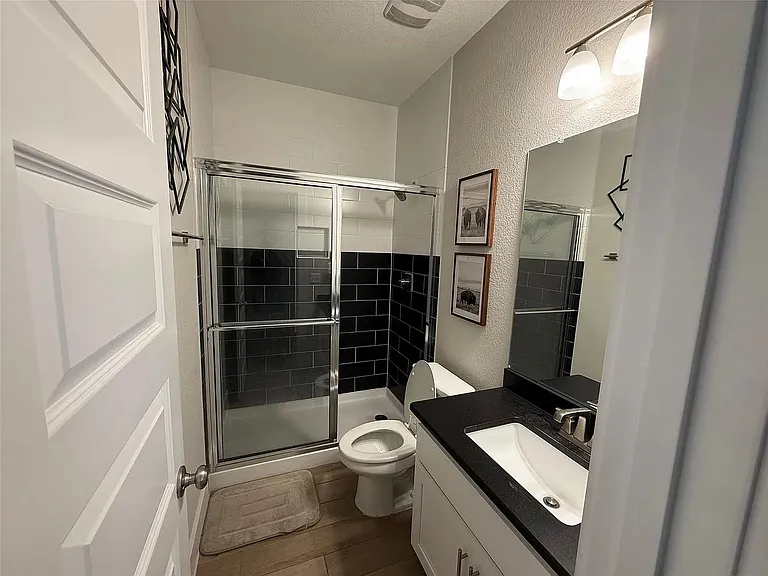 813 Craven Hill Ln — Photo 15