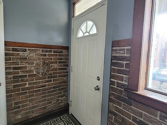 4th image of 4119 W Gladys Ave