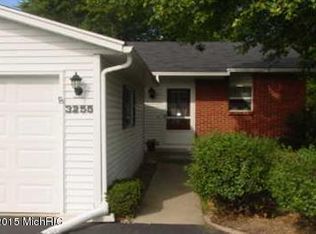 3255 Piccadilly Cir SE, Kentwood, MI 49512