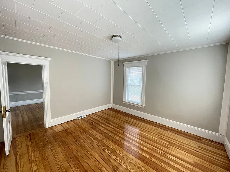 336 Amherst St #1 — Photo 2
