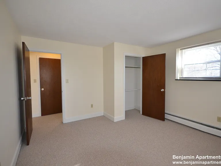 8 Brattle Dr #8 — Photo 8