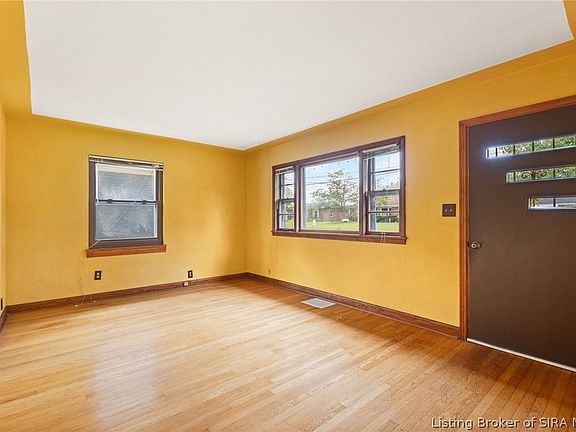 2nd image of 3126 Taylor Drive
