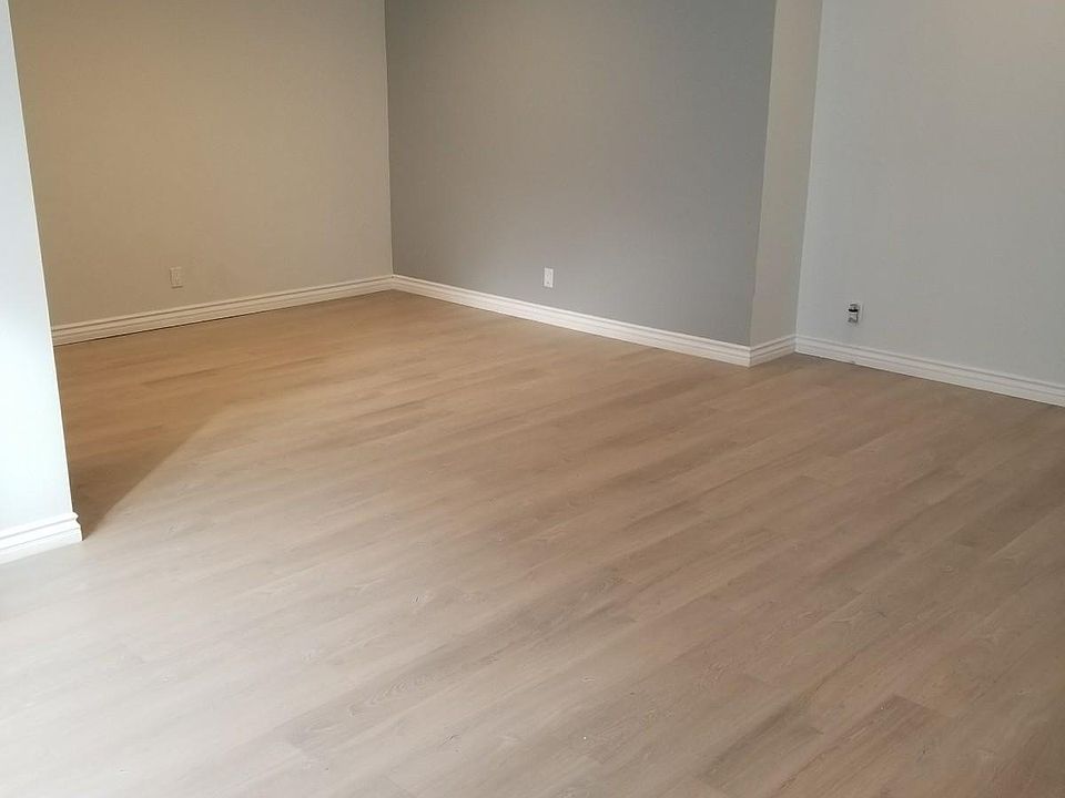 1st image of 1132 S Oakhurst Dr APT 3