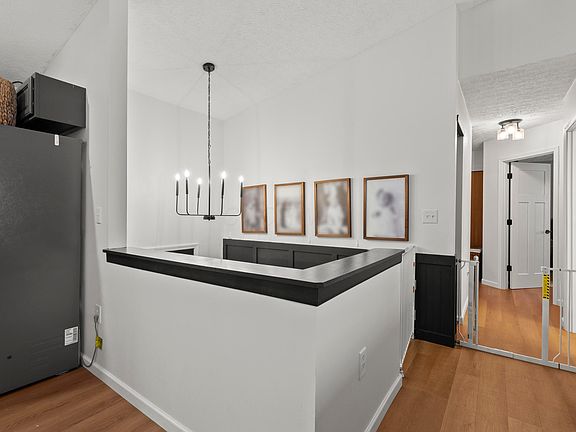 5th image of 3445 Steiner St