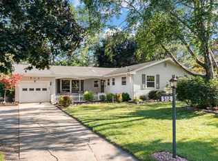 512 Apache Ln, Carol Stream, IL 60188