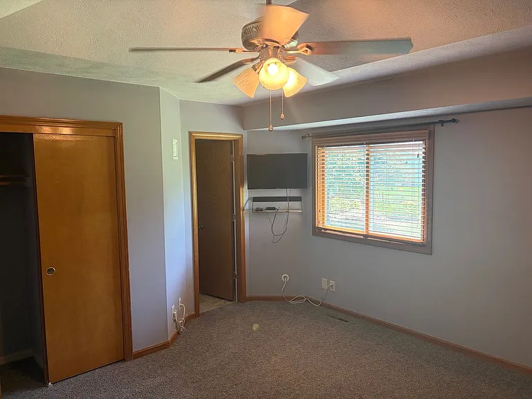 11215 Ellison Ave — Photo 16