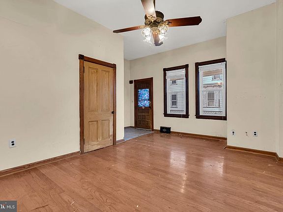 3rd image of 104 Maple St