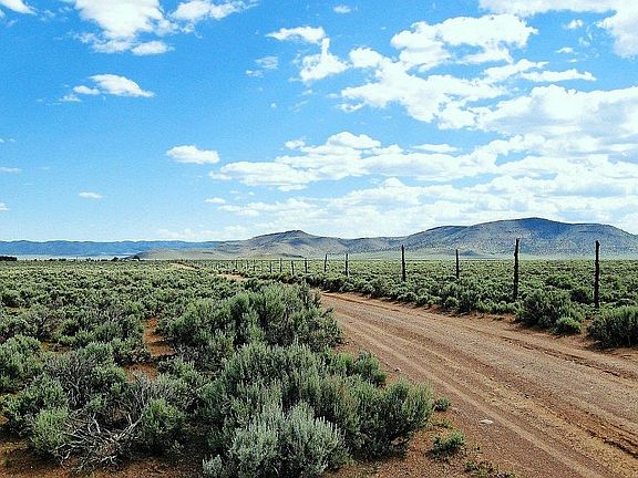 5th image of 3888 Valley Ranchos #5