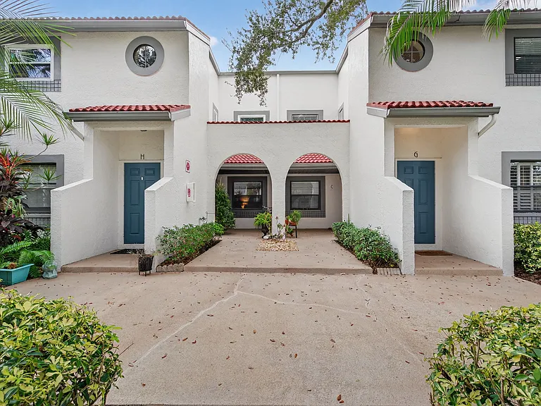 484 Santa Cruz Pl NE #G — Photo 2