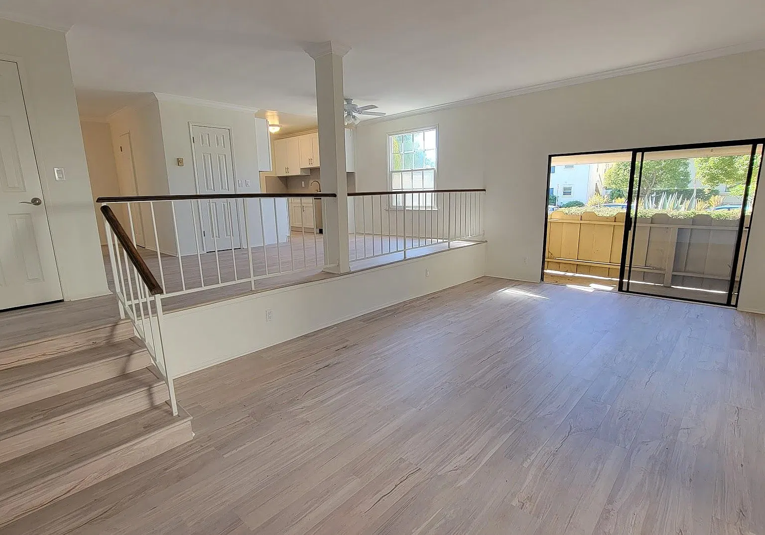 3 bed, 2.5 bath, 1600 sqft, $5,345 — Photo 3