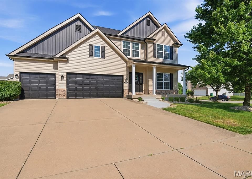1st image of 1020 Stillwater Dr