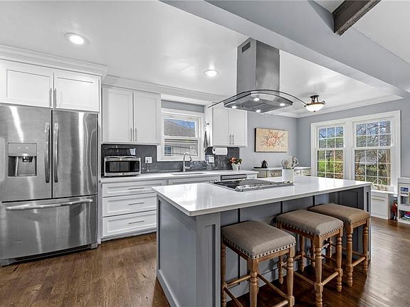 2nd image of 10014 Rosehill Rd