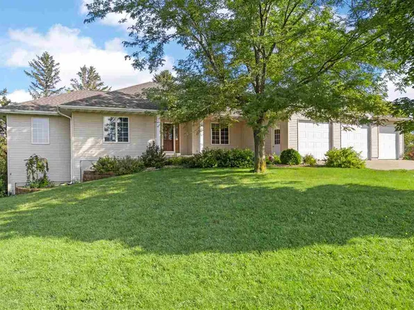 377 Martelle Rd, Martelle, IA 52305
