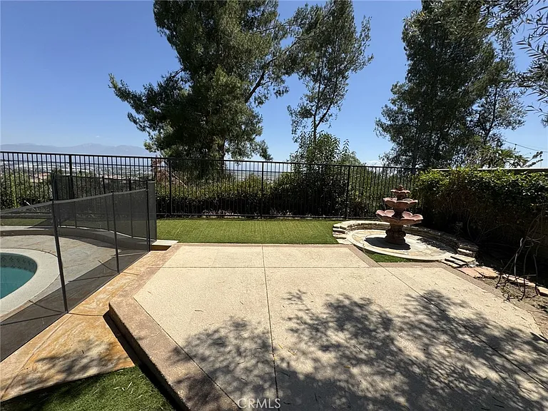 16438 Cyan Ct — Photo 30