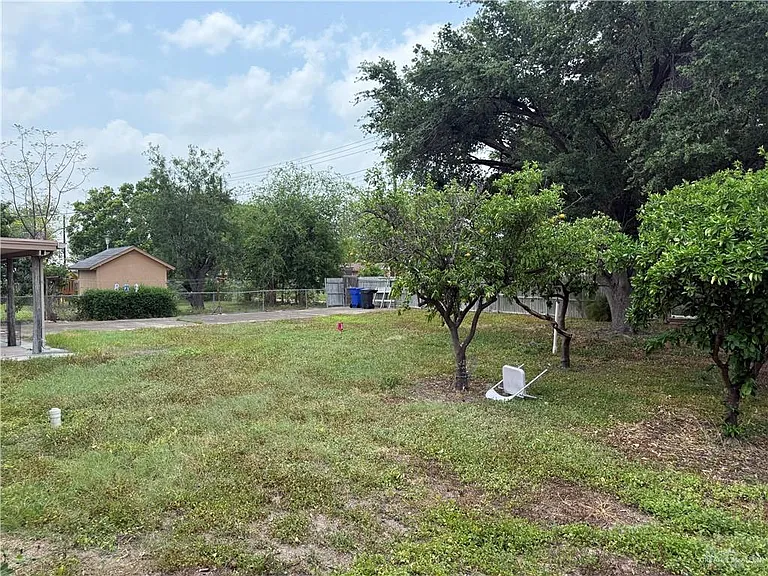 710 Camellia Ave — Photo 16